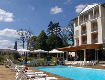 Brit Hotel Du Golf Le Lodge Сали-де-Беарн Экстерьер фото